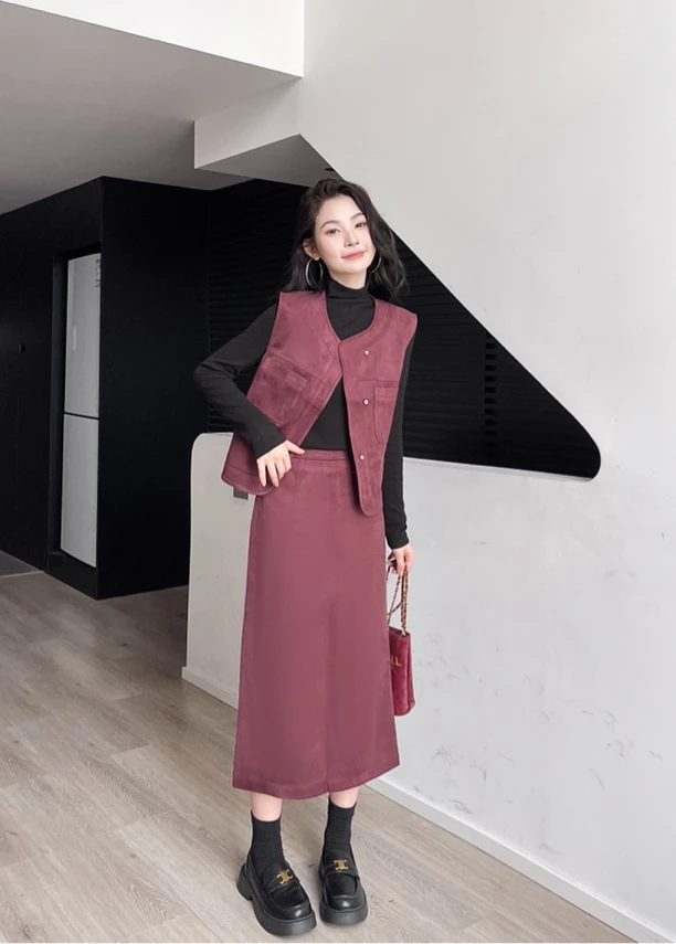 欧洲站鹿皮绒套裙高端设计感2024轻奢气质马甲