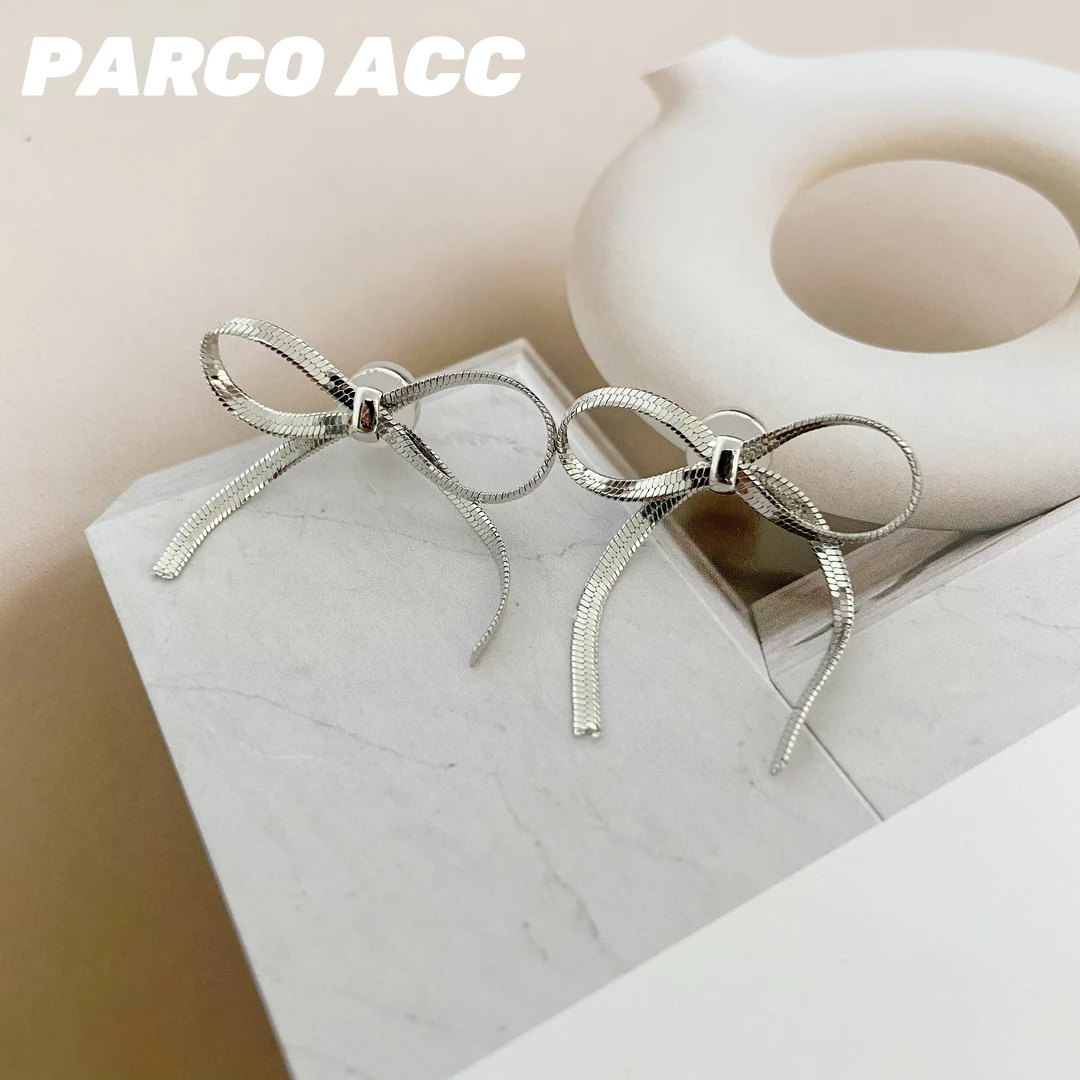 铜合金耳饰 G206  蛇骨蝴蝶结耳钉