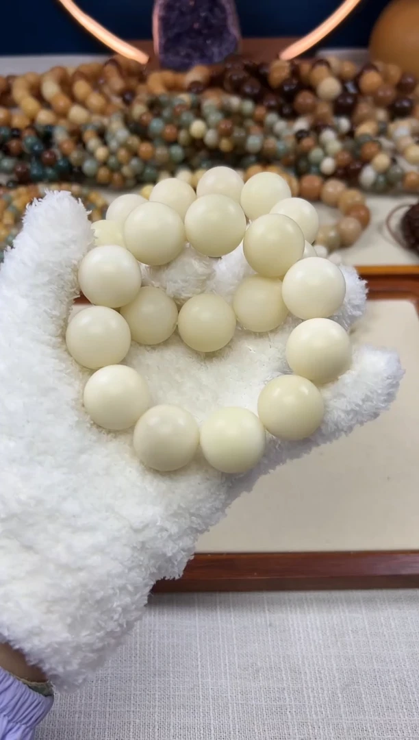 【闪购商品】菩提根/象牙果手串卡22左右磨砂大汤圆瑕疵