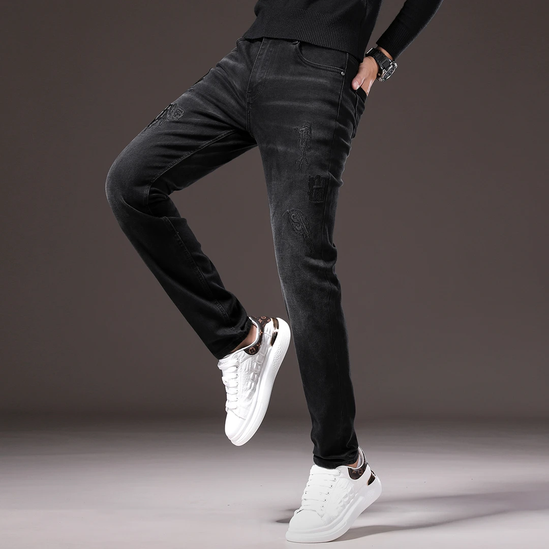高端新款男士牛仔裤修身小脚秋款黑色刺绣中年男装时尚休闲百搭裤