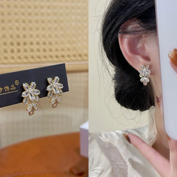 铜合金耳饰  A-42 樱落 金色镶边精致耳钉 百搭手工