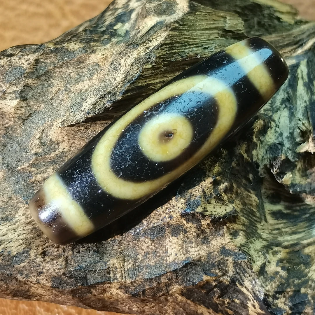 满沁牙黄藏传至纯流转天地眼中眼九眼石页岩玛瑙定制锁骨吊坠款式