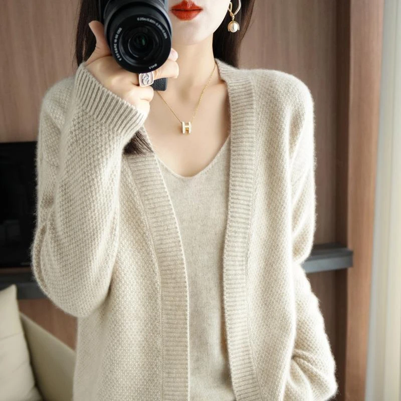 GiftPalm开衫大码外套女春秋新款v领两件套加大毛衣时尚潮流百搭