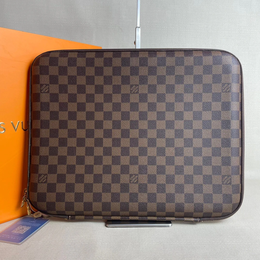 95新 LouisVuitton/路易威登 【文子姐专属】/D182/Lv电脑包