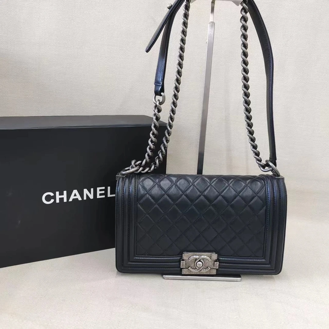 95新 Chanel/香奈儿 小鱼儿/4022501/中号黑银leboy包