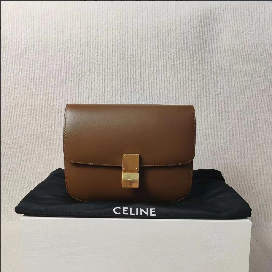 99新 Celine/思琳 【文子姐专属】/D598/焦糖色金扣BOX豆腐包