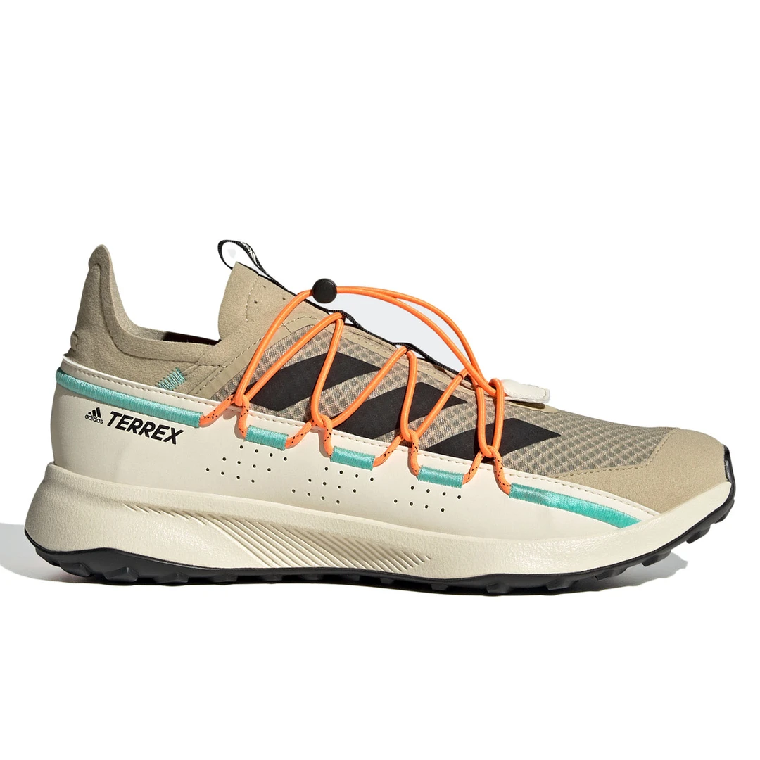 adidas  防滑耐磨轻便 低帮 户外功能革 男款FW9406