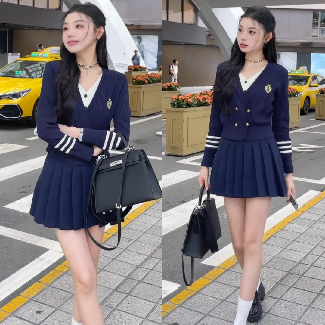 一整套春款穿搭女假两件针织外套百褶裙两件套学院风减龄时尚套装