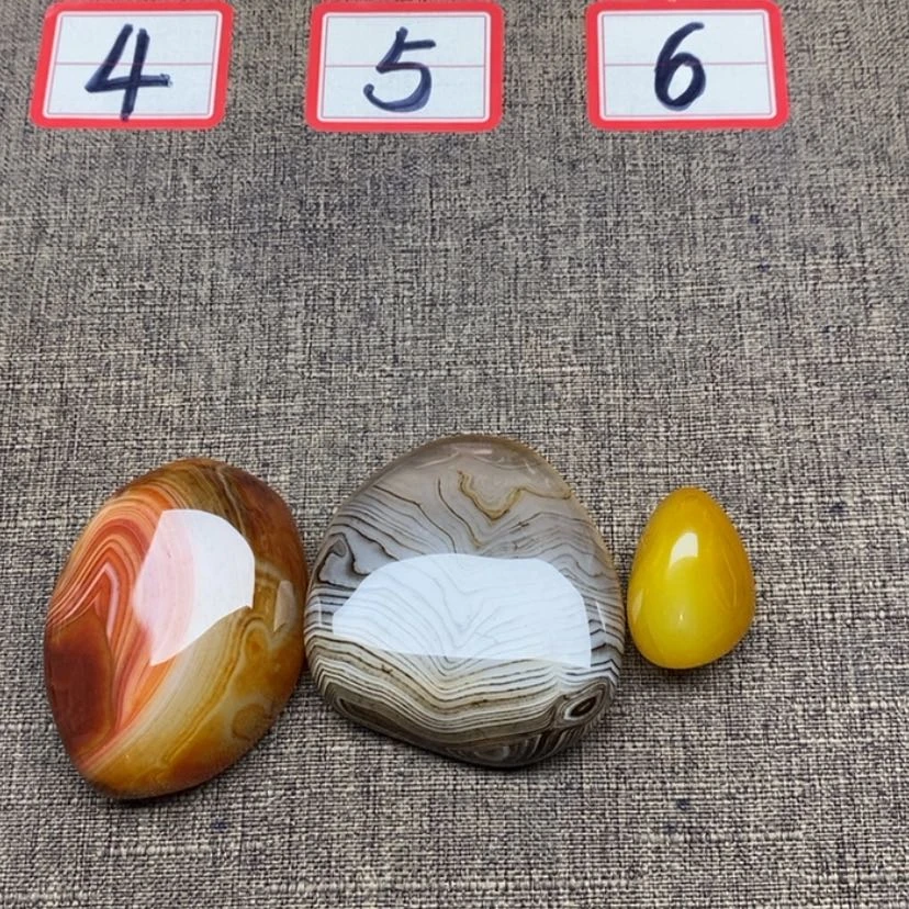 【闪购商品】玛瑙/玉髓珠宝奇石未镶嵌徽**人