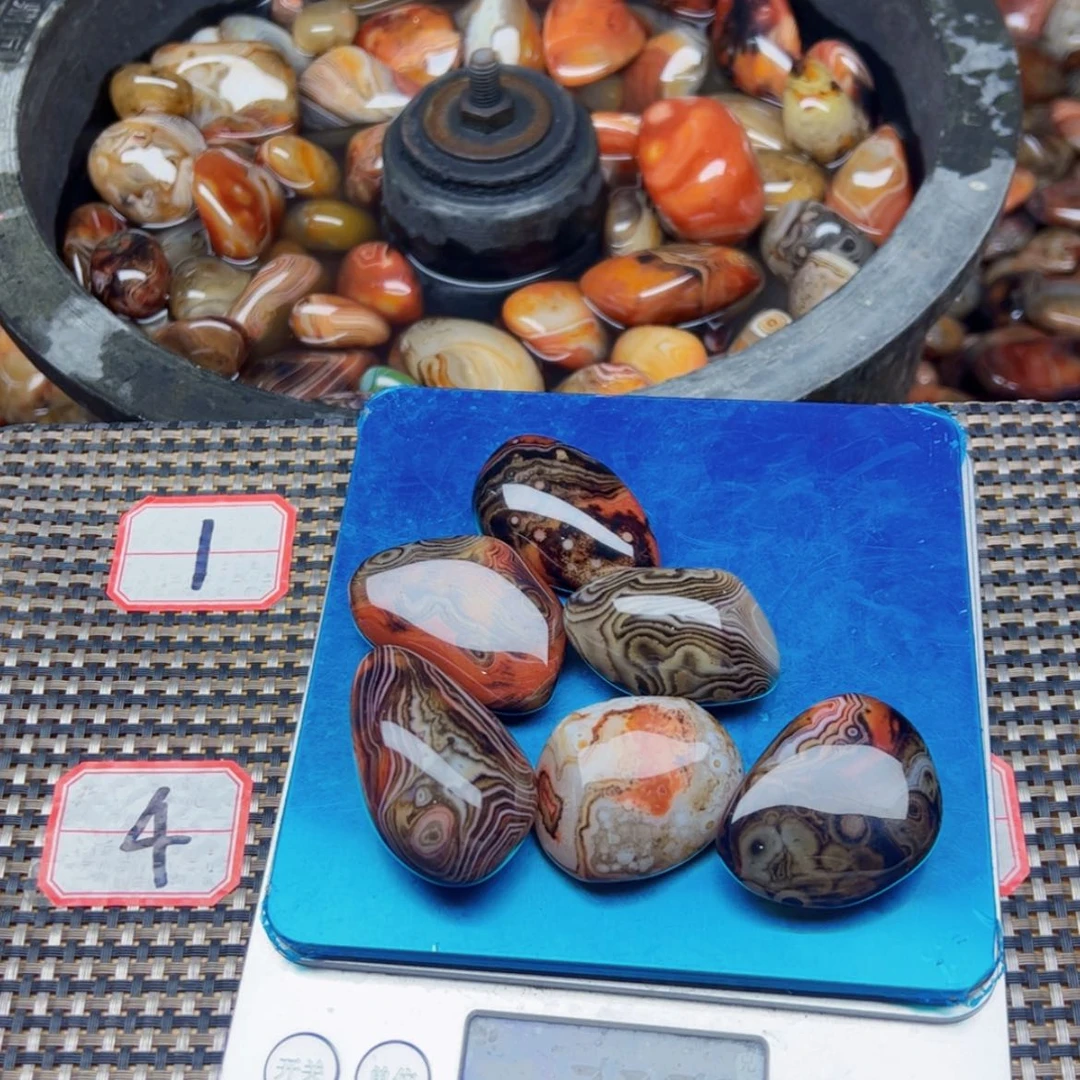 【闪购商品】玛瑙/玉髓珠宝奇石未镶嵌德**砖