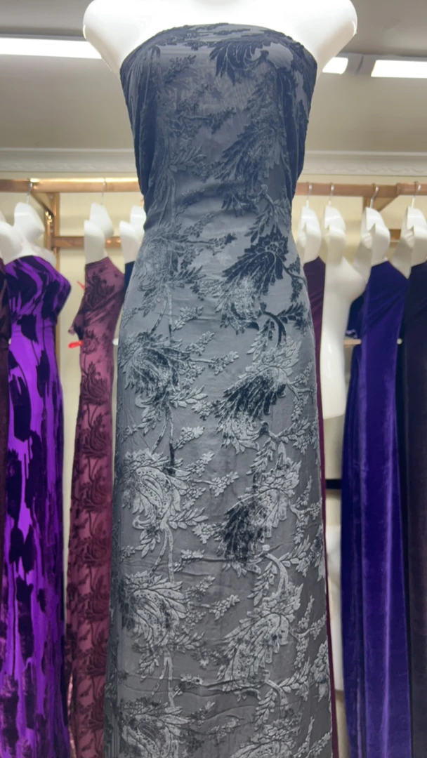 伊斯坎代尔布料店يىپەك تەگلىك بادام مىتىسكا