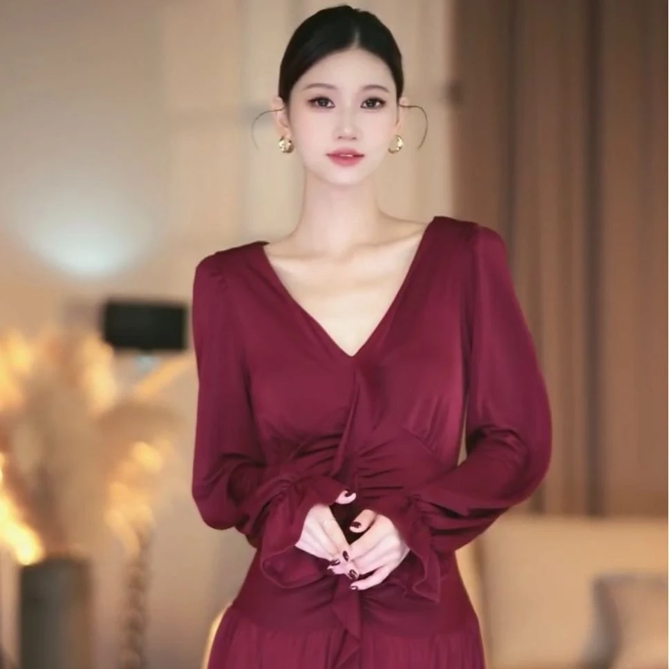 【言琰专属】新款法式时尚气质修身收腰显瘦小众连衣裙-ZX643