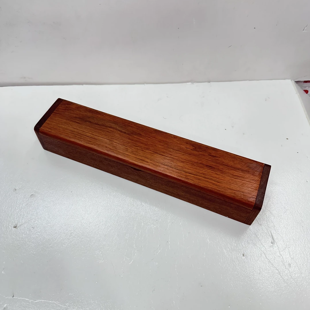 875 大果紫檀长方线香收纳盒