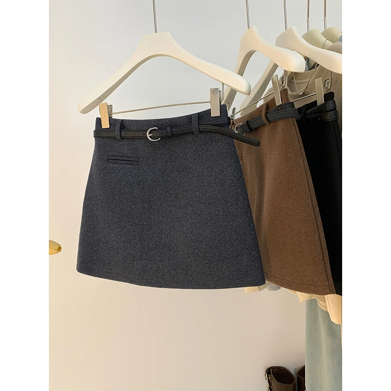灰色显瘦a字毛呢短裙女2025秋季新款高腰百搭休闲气质包臀半身裙