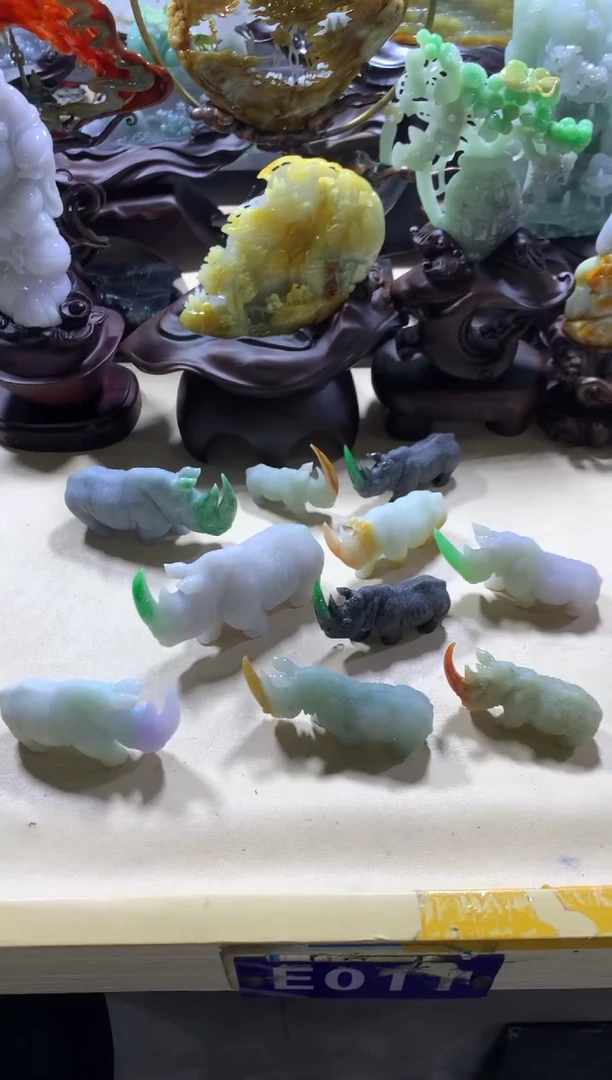 【闪购商品】翡翠摆件未镶嵌翡翠摆件