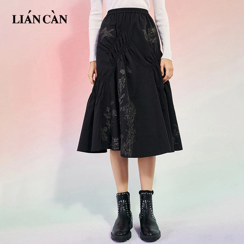 莲灿2024年波西米亚风松紧腰刺绣不规则摆半身裙长裙7122153001