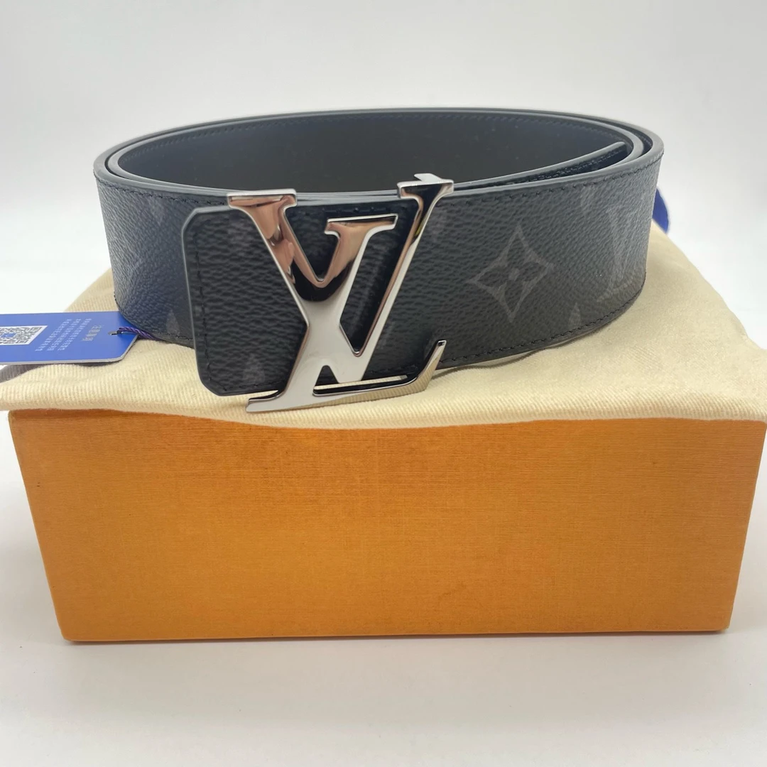 99新 LouisVuitton/路易威登 95码 lv黑花双面乌黑扣皮带8939461