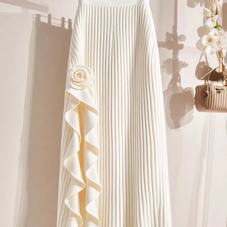 法式显瘦不规则半身裙小众设计高档时尚纯色有垂感立体玫瑰花裙女