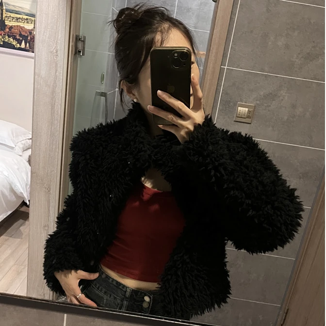(魔豆)~2024新款女装立领卷毛洋气时尚女装短款毛毛显瘦气质外套