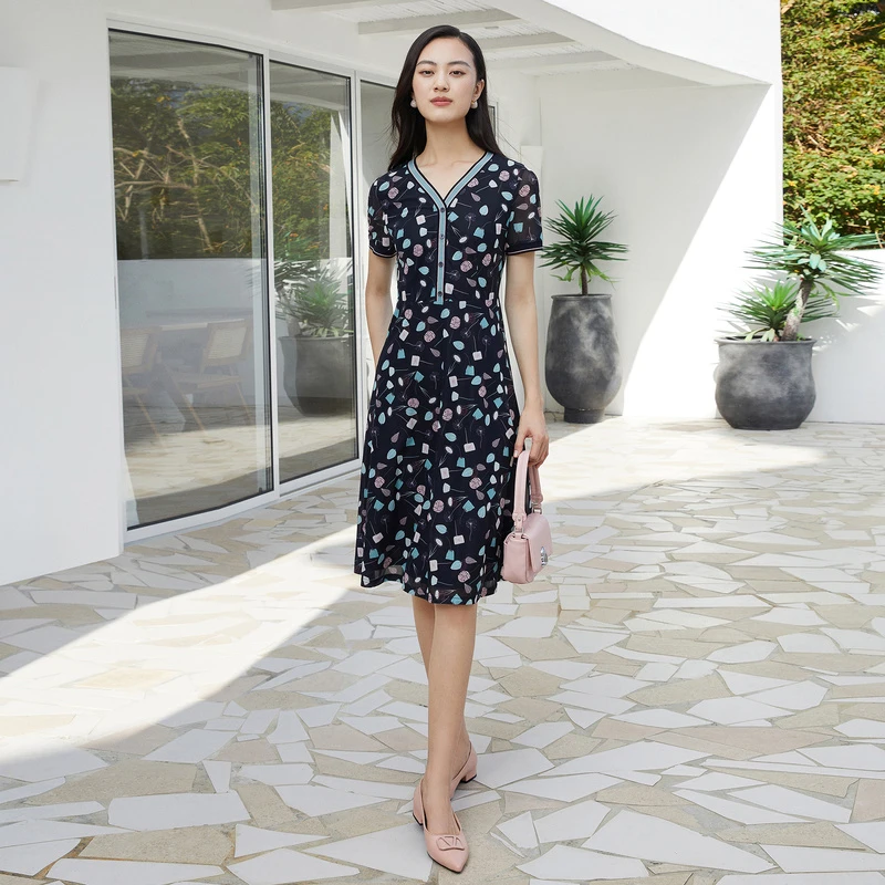 NAERSI/娜尔思春夏新款短袖连衣裙气质优雅印花V领NF08924Q7