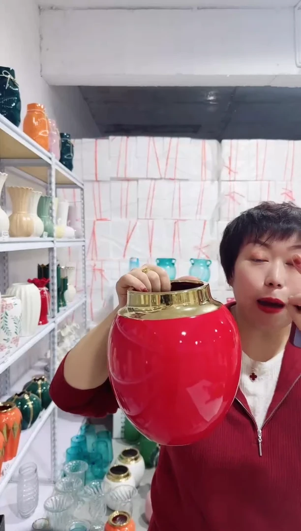 【闪购商品】大肚红色