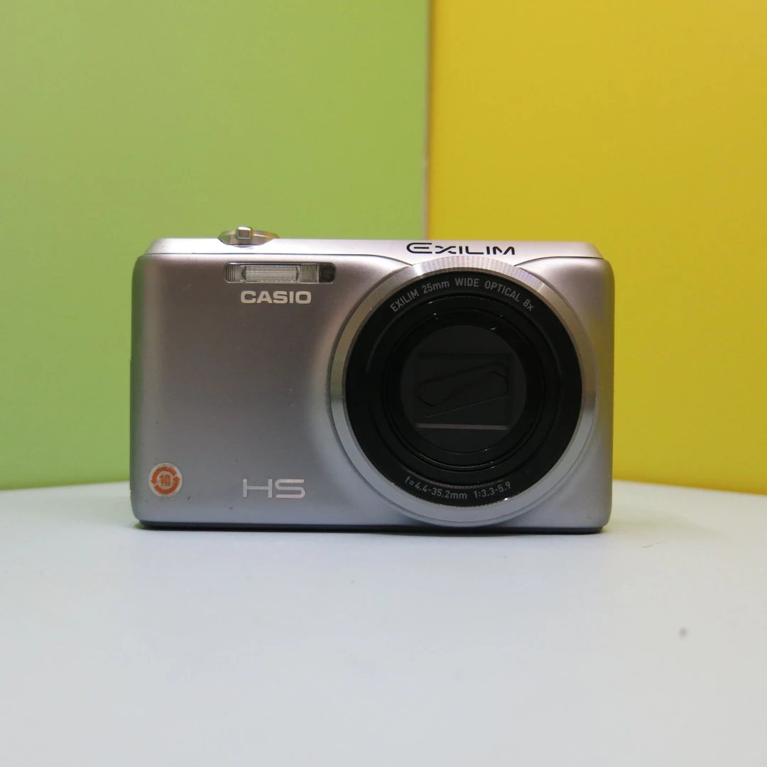 95新 Casio/卡西欧 ZR20 美颜复古相机