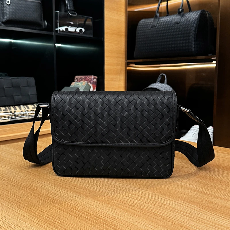 BOSOM VARVLEBV【头层牛皮】手工编织男士简约斜跨包商务包单肩包