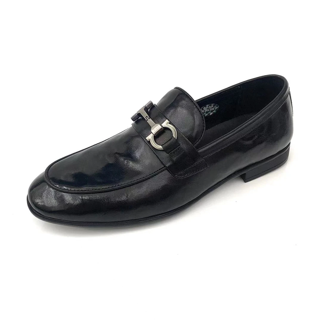 2023广州时尚潮流舒适百搭真皮套脚休闲黑色透气男士皮鞋677222