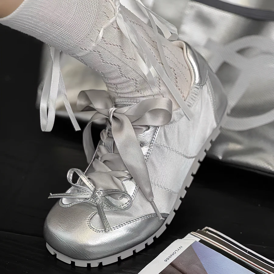 芭蕾德训鞋2024夏季新款软底单鞋女蝴蝶结缎面丝带平底运动休闲鞋