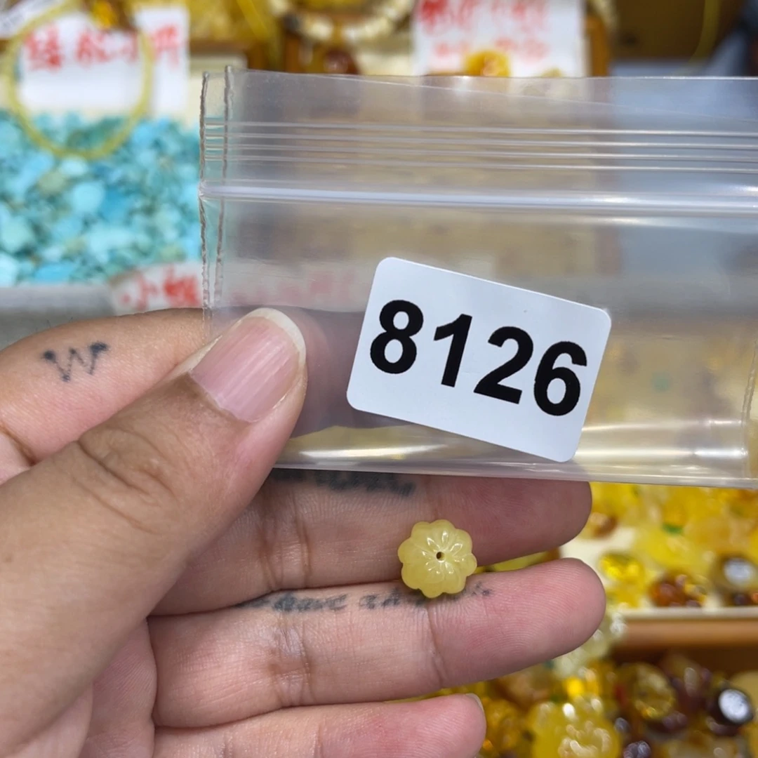 琥珀珠宝奇石未镶嵌