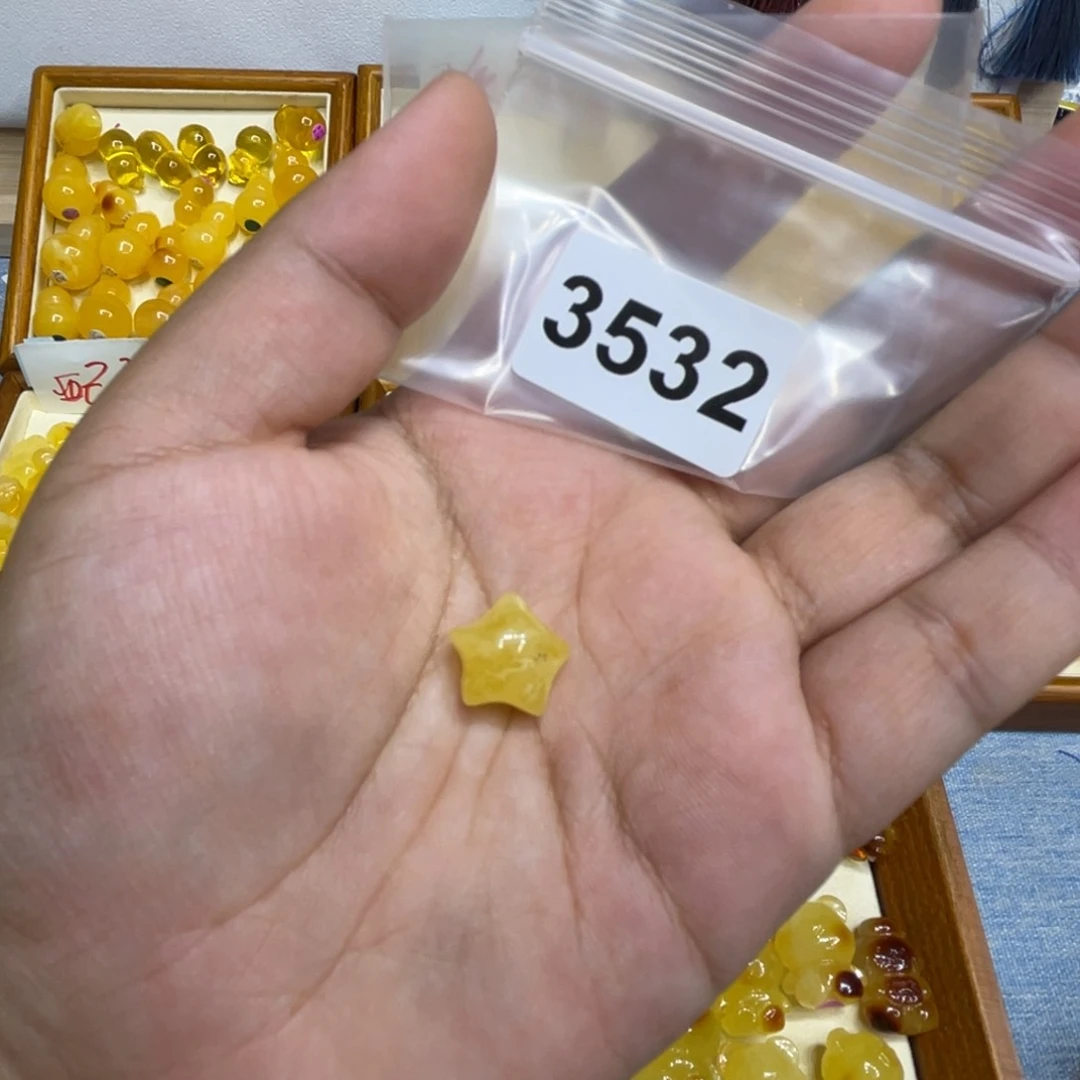 琥珀颈饰未镶嵌福利