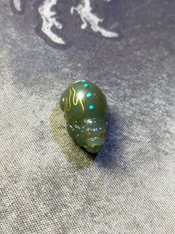 【赵师傅】金银错工艺！和田玉且末料貔貅吊坠