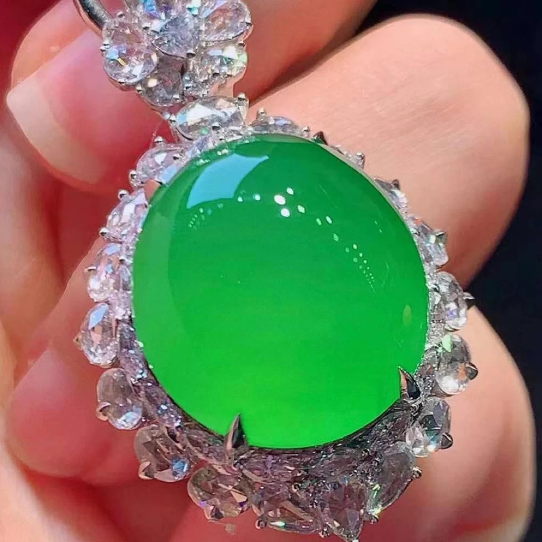 天然翡翠冰绿蛋面满钻豪镶戒指吊坠两用款
