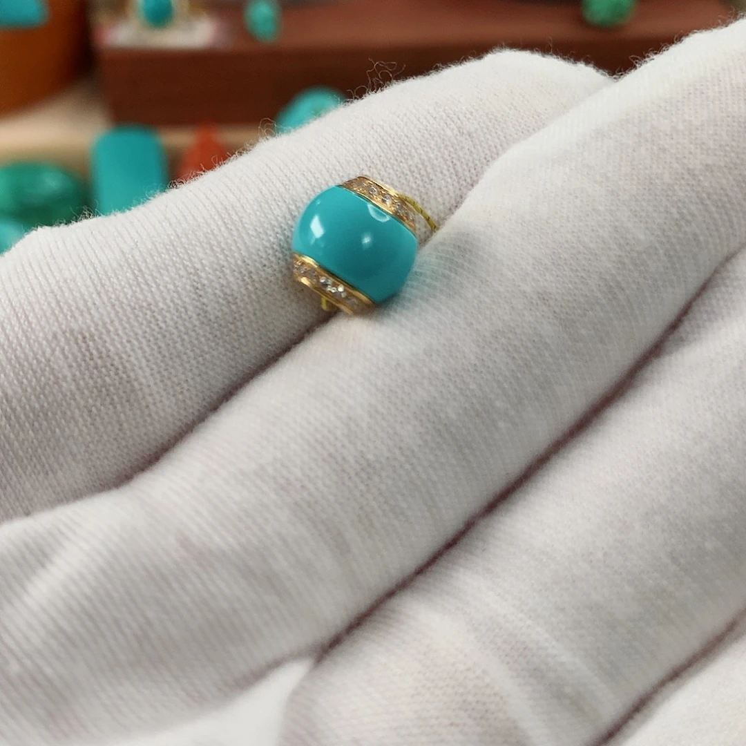 绿松石配饰未镶嵌