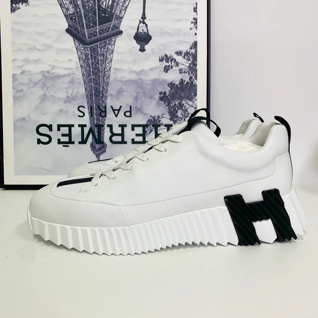 全新未使用 Hermes/爱马仕 爱马仕bouncing白色牛皮黑标运动鞋
