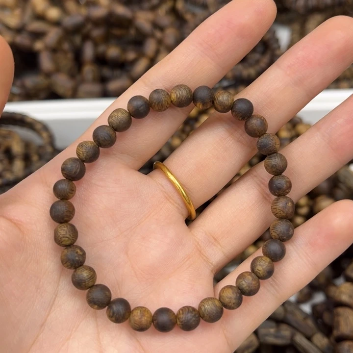 沉香手串沉香绿奇楠圆珠九九分节油
