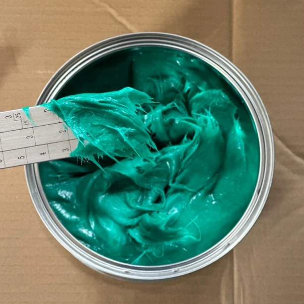 荣昌纤维绿色腻子汽车纤维灰防裂快干汽车钣金腻子合金腻子灰车用