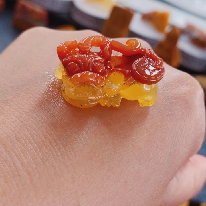 石英质玉（黄龙玉）黄龙玉未镶嵌