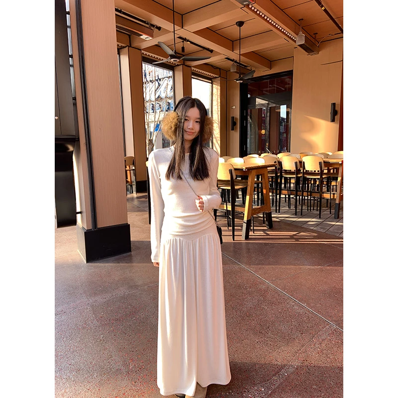 王少女的店 米杏圆领针织衫半身裙两件套秋冬休闲打底裙S28739S44