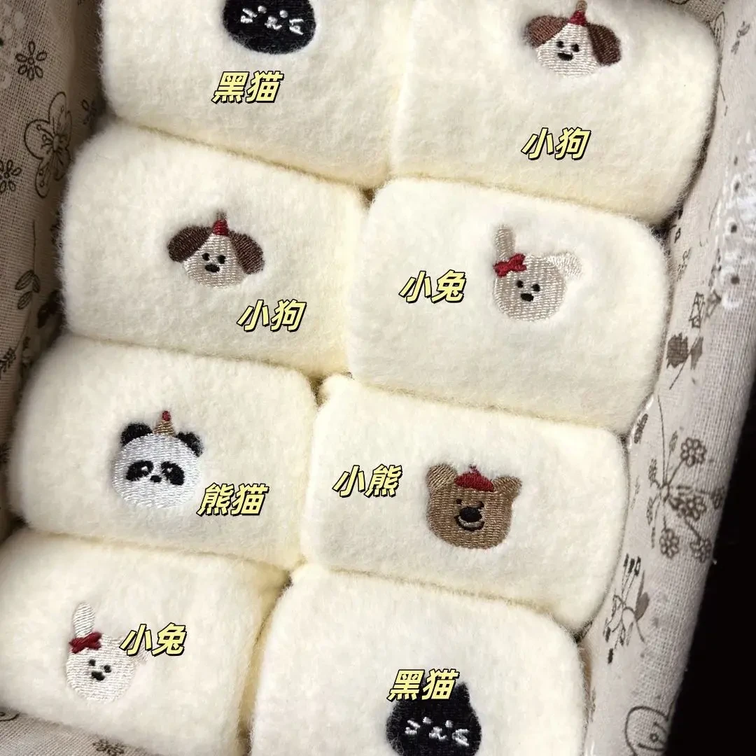 袜子女新款卡通可爱小猫小狗加厚加绒保暖宽松地板睡眠袜FB