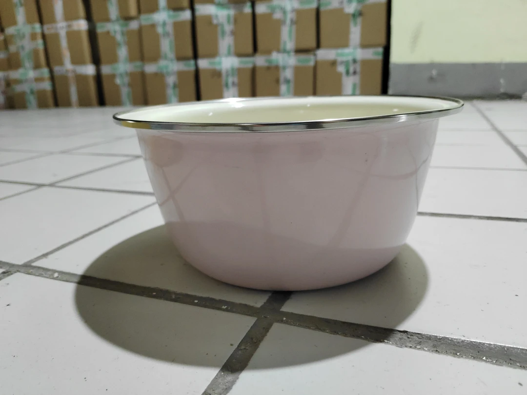 24口径搪瓷大盆锅无盖瑕疵处理颜色随机