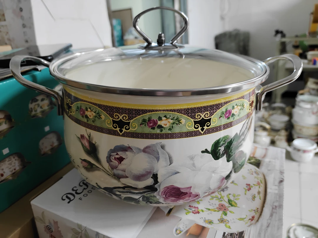 22口径土耳其搪瓷花色随机发瑕疵锅处理