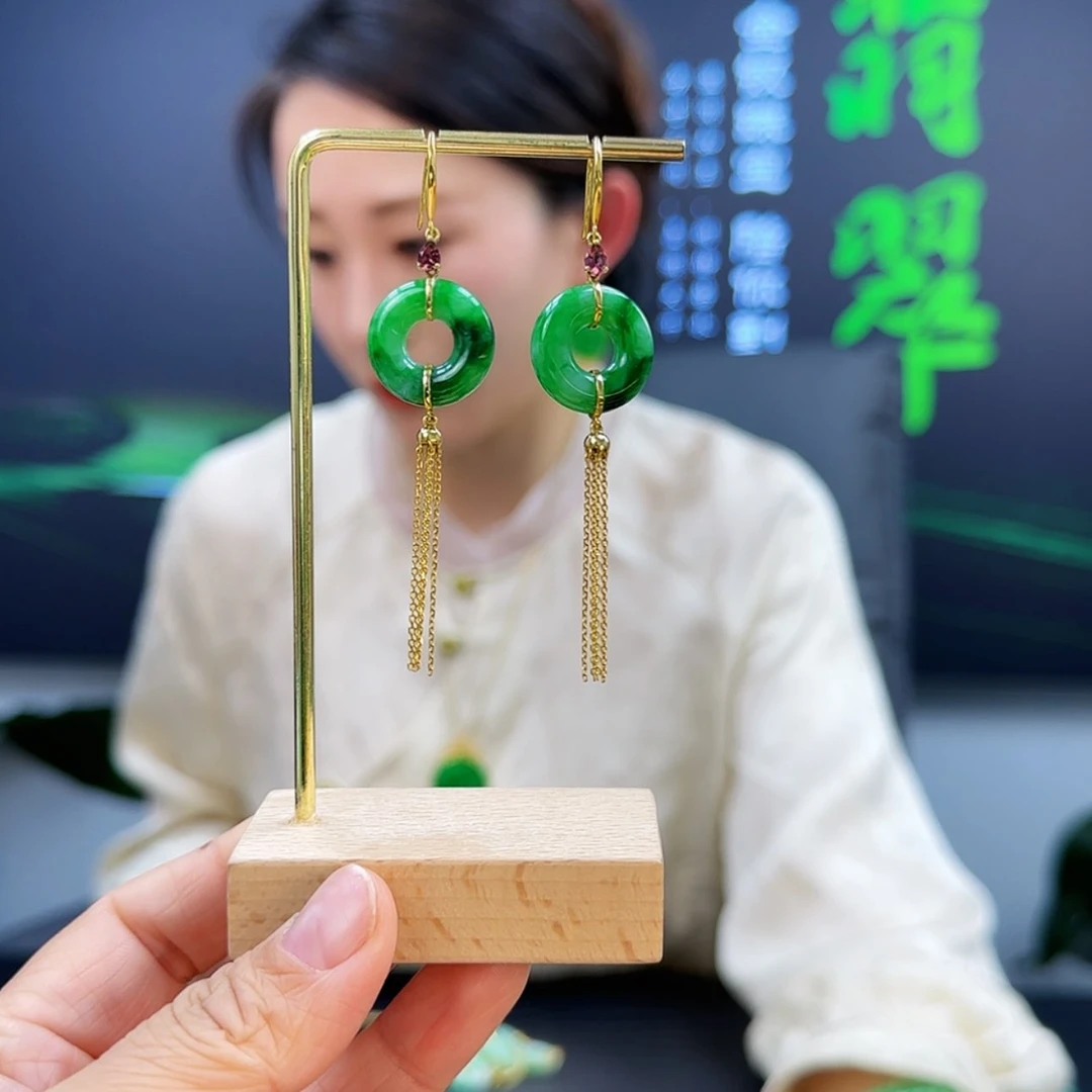 【闪购商品】翡翠耳饰18K金镶嵌月*?