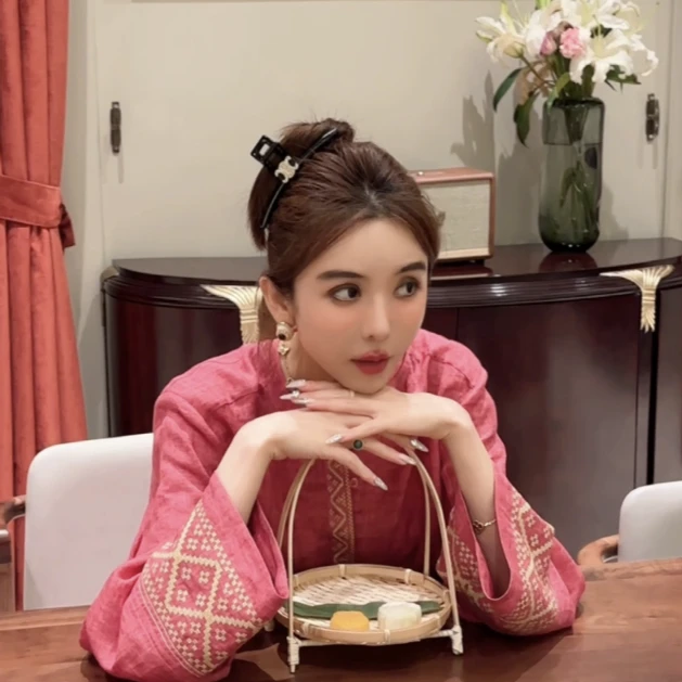 BABY ANNE【泰国皇家风私人岛屿】奢华粉金上衣+裤子PD232009