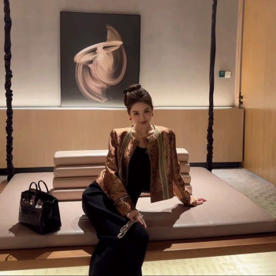 BABY ANNE上衣女外套气质提花金边短外套   PW233006