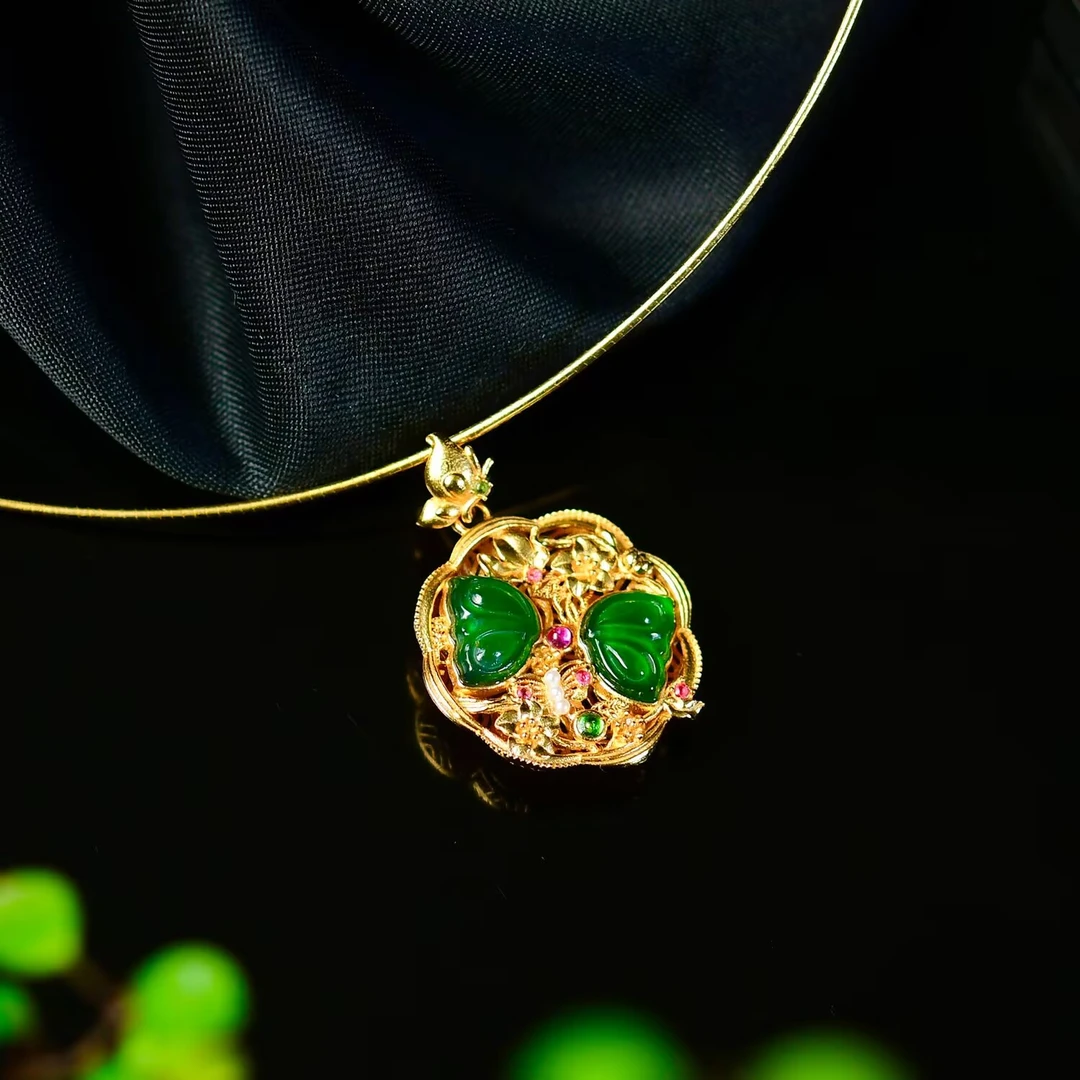 天然A货翡翠吊坠S925镶嵌