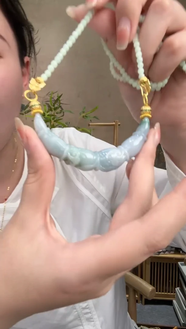 【闪购商品】翡翠颈饰未镶嵌吊坠