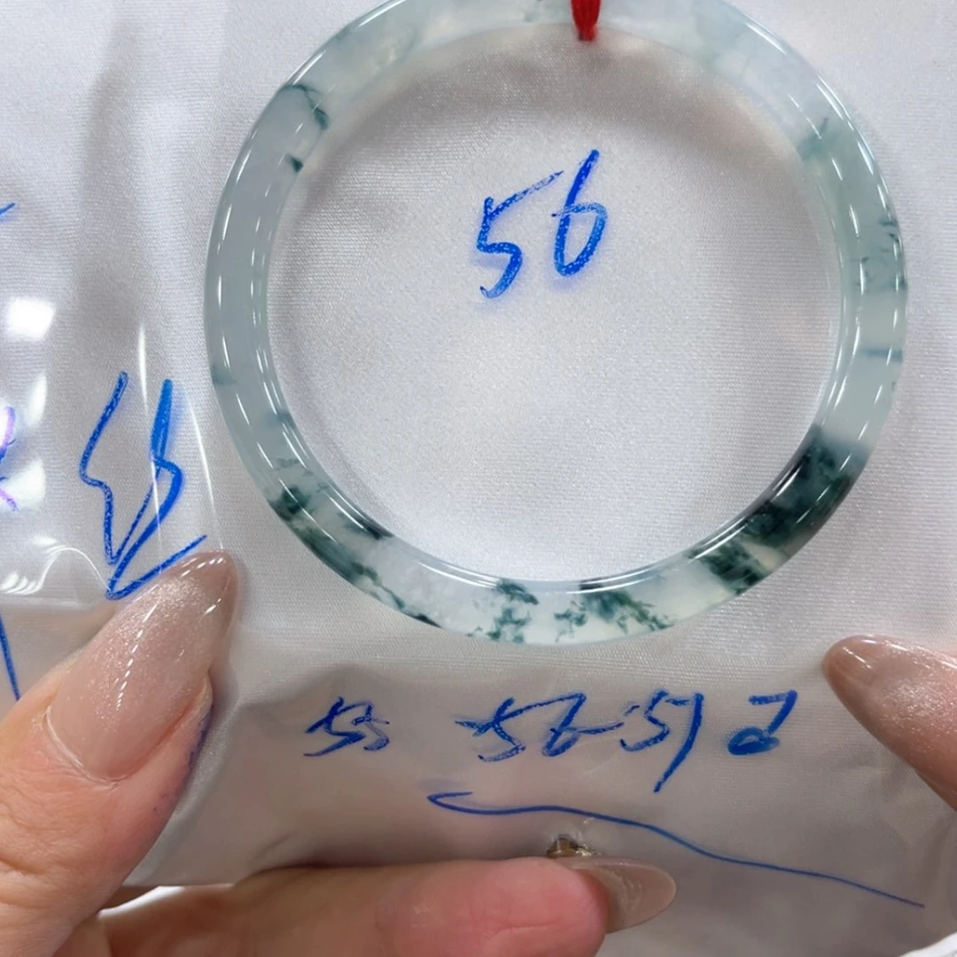 【闪购商品】翡翠手镯未镶嵌〇