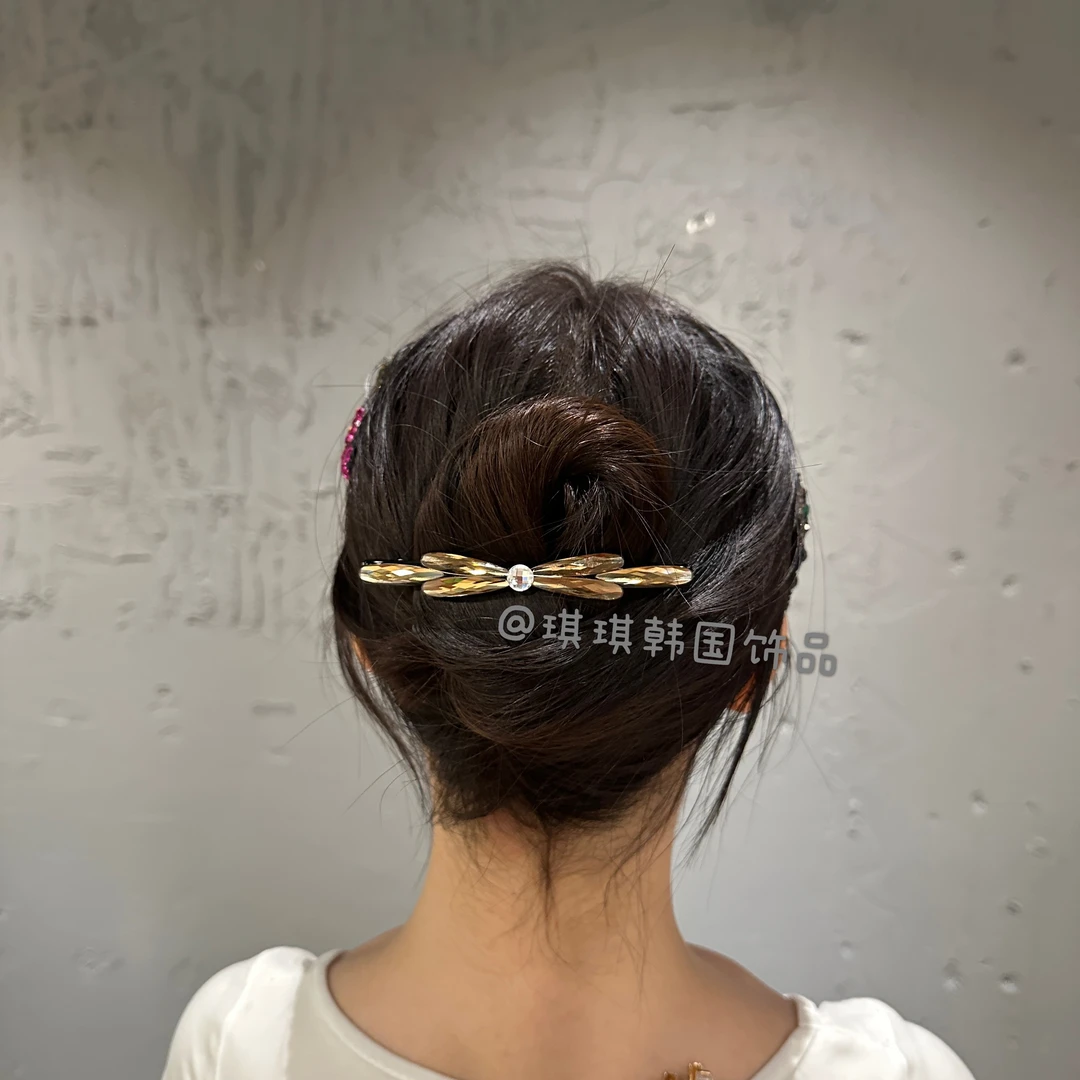 非金属合成锆石发饰 上新】韩国轻奢爆闪施家钻蝴蝶弹簧一字夹