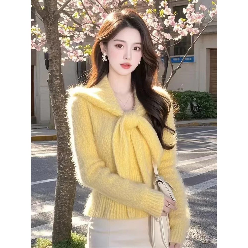 2024新款时尚洋气爆款奶fufu慵懒高级感甜美黄色围巾领毛衣女冬